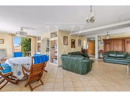 maison d'affaire  mougins au calme