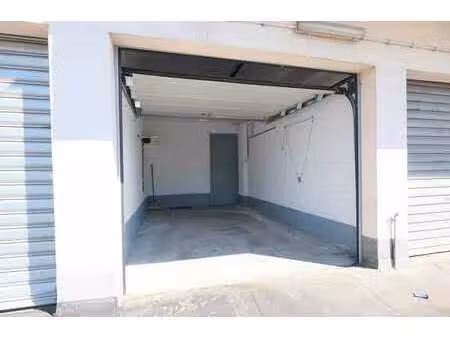 box fermé dans un quartier à forte demande !