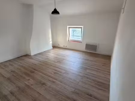 appartement t2 45m2 blaye centre