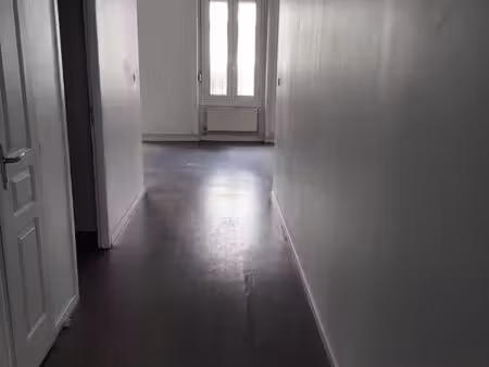 appartement 3 pièces 77 m²