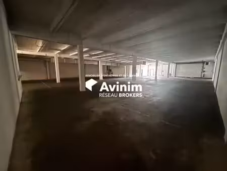 location local commercial
