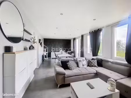 pavillon 4 pièces 85 m²
