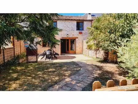 maison 3 chambres tout équipé avec jardin  parking  wi-fi. toutes charges comprises sauf e