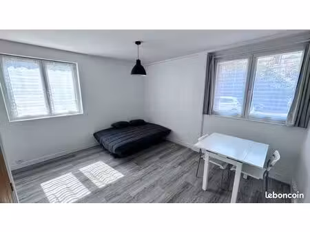 studio 1 pièce 22 m²