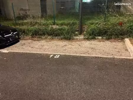 parking/box juvignac