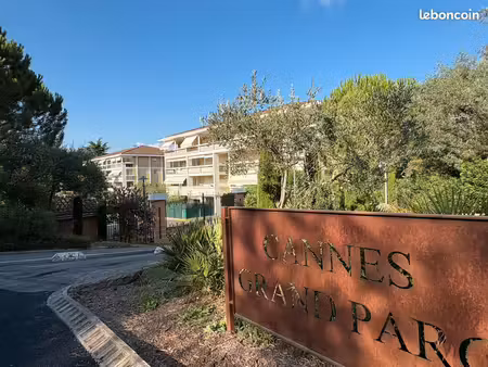 cannes grand parc 2 p / garage / terrasse