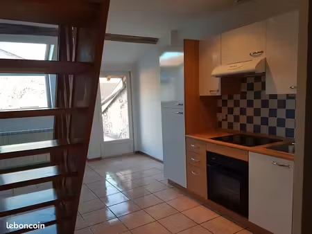 f3 avec garage et balcon