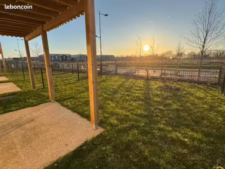t2 moderne et lumineux avec jardin