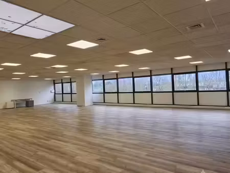 bureaux équipés - 60m² sans engagement