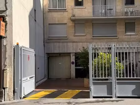 place de parking-paris 15e-commerce -zola
