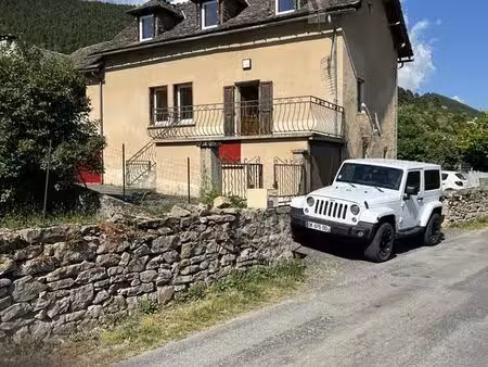 maison a lanuejols