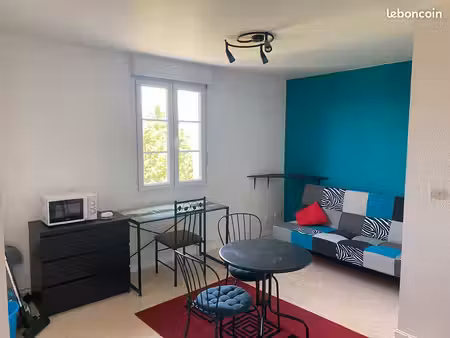 angoulême - la madeleine - agréable studio entièrement meublé