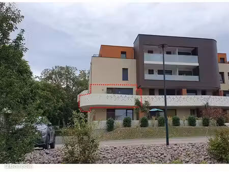 f2 de 41 5m2 avec balcon de 21 5m²  parking et garage