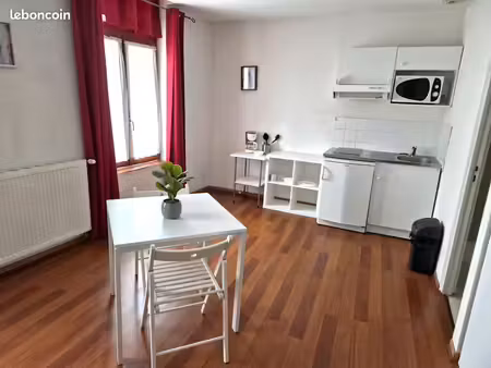 grand studio pour étudiant(e)