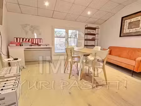 location locaux professionnels 100 m² à grasse (06130)  1 227 €