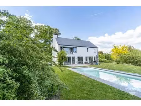 villa à louer avec terrasse et jardin   waterloo (vbe53932)