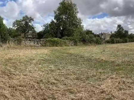 vente terrain à celles-sur-belle (79370) : à vendre / celles-sur-belle