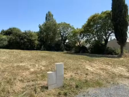 vente terrain à aiffres (79230) : à vendre / aiffres
