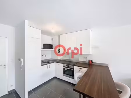 location meublée appartement 2 pièces 44.59 m² à archamps (74160)  1 490 €
