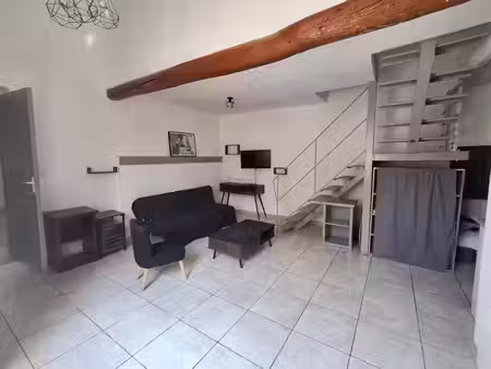 location meublée duplex 3 pièces 49.99 m² à nimes (30000)  720 €