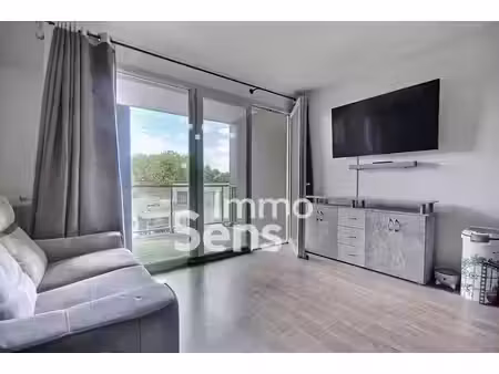 location appartement 2 pièces 42.5 m² à lille (59000)  750 €