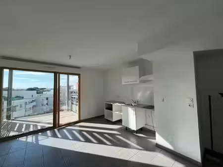 location appartement 2 pièces 44.87 m² à montpellier (34000)  778 €