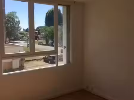 location appartement 2 pièces à pessac (33600)  780 €