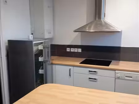 appartement - 4ème étage - 42 10 m2 - 2 pièces - meublé