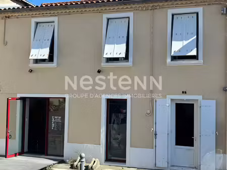 immeuble à saint pierre des echaubrognes 134m2