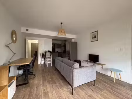 location appartement 2 pièces 47 m² à carquefou (44470)  810 €