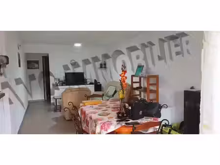 location appartement 3 pièces 74 m² à la riviere (97421)  895 €