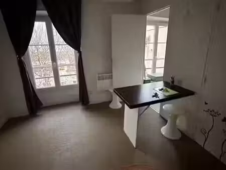 location appartement 1 pièce 20 m² à paris 15ème (75015)  900 €