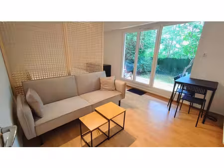 location meublée appartement 1 pièce 42 m² à évry-courcouronnes (91000)  950 €