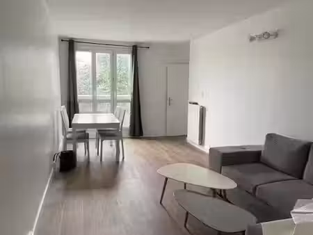 location appartement 3 pièces 66 m² à bois-d'arcy (78390)  1 080 €