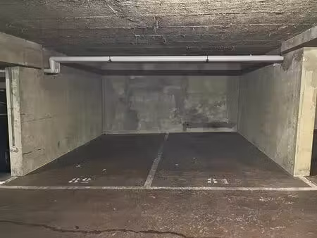 parking à louer/ vitry-sur-seine/ 6 rue antoine marie colin