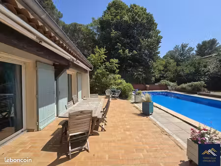 appartement 5 pièces 225 m²