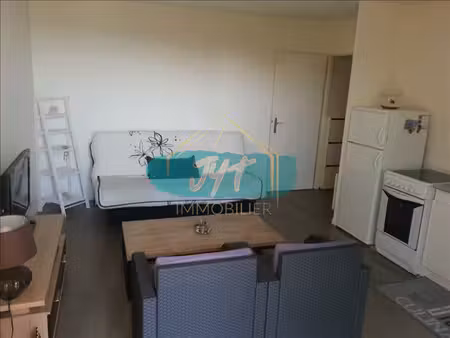 studio + balcon et parking en sous sol - louvres