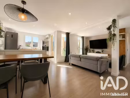 appartement 3 pièces 65 m²