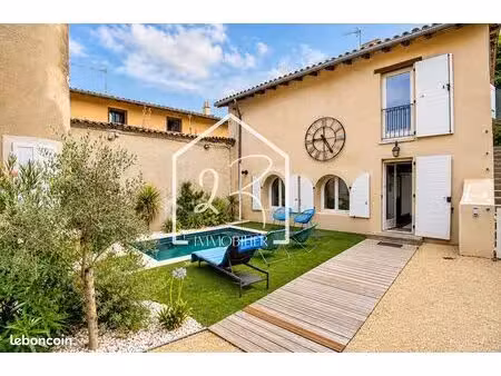 maison 5 pièces 185 m²