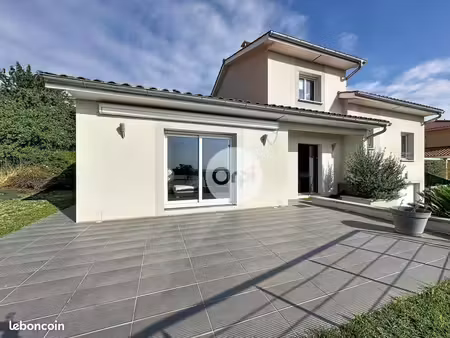 maison 5 pièces 130 m²
