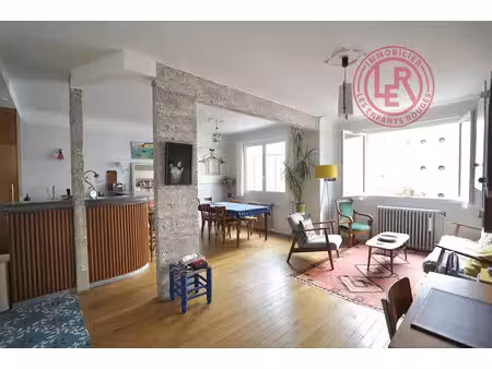 location appartement 3 pièces 63.47 m² à paris 11ème (75011)  2 471 €
