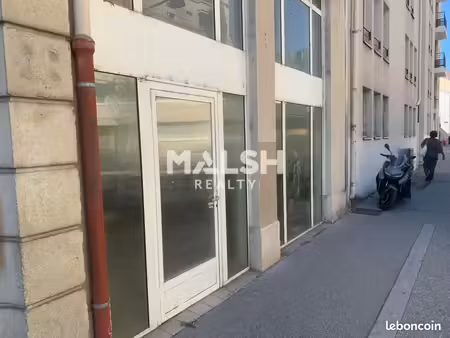 bureaux 108 m²
