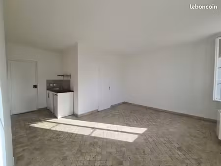 appartement 1 pièce 28 m²