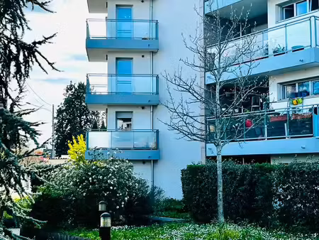 location appartement récent meublé t2 tassin la demi lune - idéalement situé - pas frais a