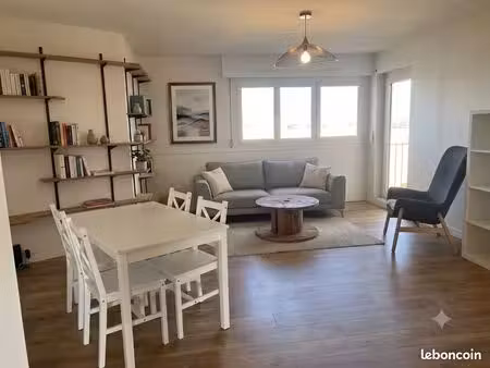 t4 meublé 77 m² – la doua / tram t1 – vue imprenable & tout compris