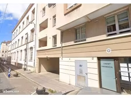 parking 10 m² lyon 4e arrondissement