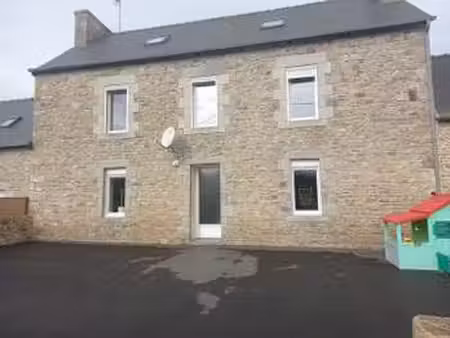 location maison à lanrodec (22170) : à louer / 98m² lanrodec
