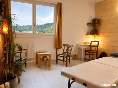 bureau / local professionnel 18 m² – besançon – 330 toutes charges comprises