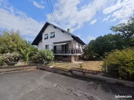 maison 6 pièces 121 m²