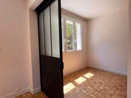 location appartement t1 colocation à angers belle beille (49000) : à louer t1 colocation /